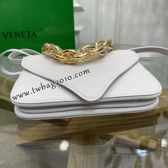 Bottega veneta高端女包 KF0021 寶緹嘉白色荔枝紋肩背女包 BV2021新款V字蓋頭鏈條女包  gxz1335